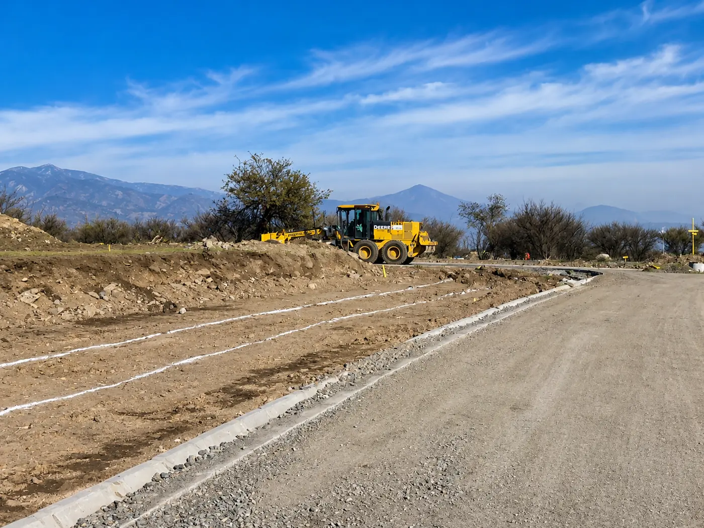 Faena vial y movimiento de tierra en altura